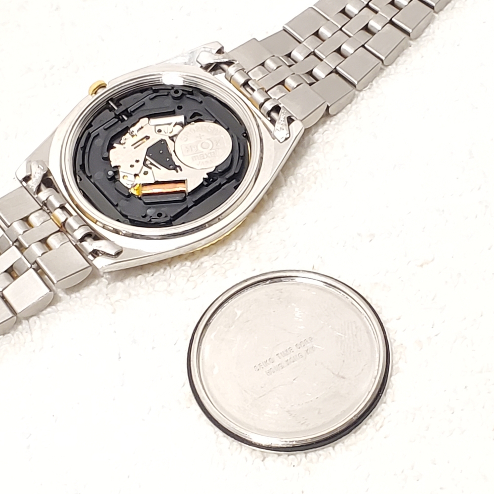 Vintage Seiko Men's Presidential Day Date Gold Tone Watch 1 Jewel Black Dial SS - Picture 10 of 11